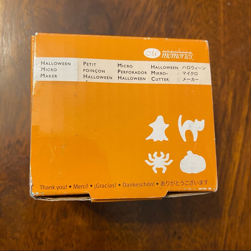 New - Creative Memories Halloween Micro Maker